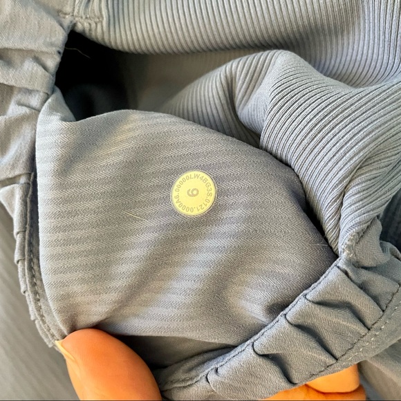 Lululemon Dance Studio Jacket in Water Drop Blue, Size 6 - EUC - Picture 7 of 7